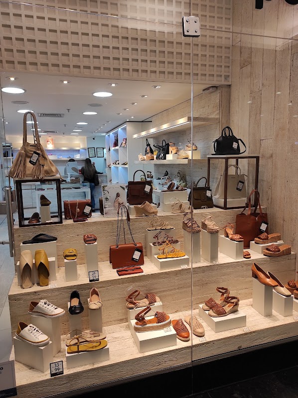 Sonho dos Pés - Shopping Praia da Costa - Calçados em Praia da Costa, Vila Velha/ES - Foto 2