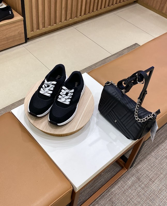 Usaflex - Calçados em Praia da Costa, Vila Velha/ES - Foto 2