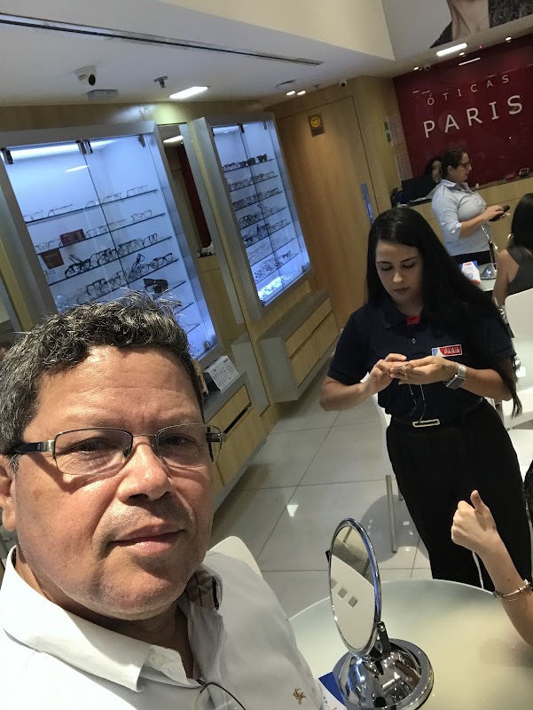 Óticas Paris - Clínica Médica em Praia da Costa, Vila Velha/ES - Foto 5