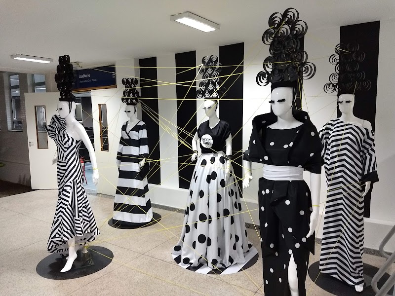 Serviço Nacional de Aprendizagem Industrial - SENAI - Escola em Novo México, Vila Velha/ES - Foto 2