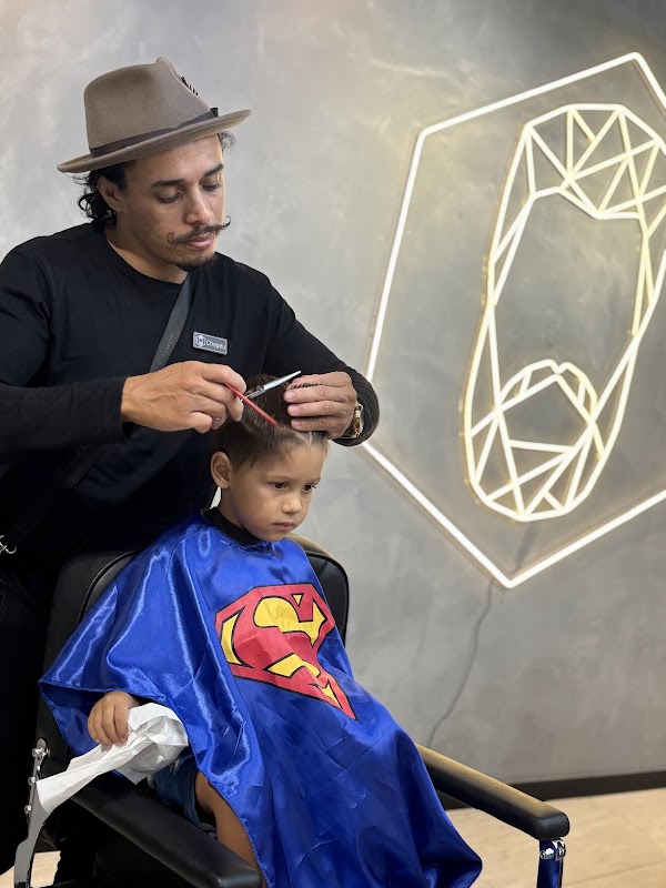 Foto 6 de Adam Barbearia