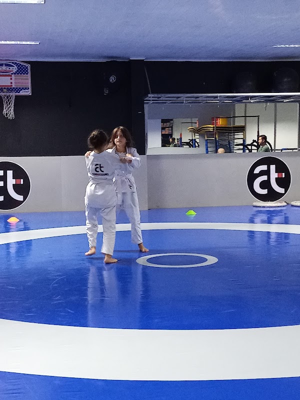 Além dos Tatames - Jiu Jitsu Vila Velha | Muay Thai - geral em Praia da Costa, Vila Velha/ES - Foto 4