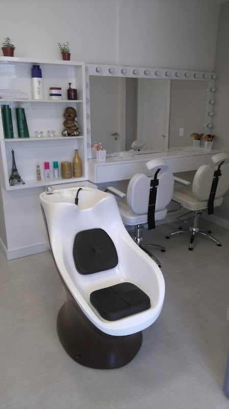 Belíssima Esmalteria Express - geral em Praia da Costa, Vila Velha/ES - Foto 3