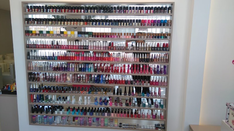 Belíssima Esmalteria Express - geral em Praia da Costa, Vila Velha/ES - Foto 4