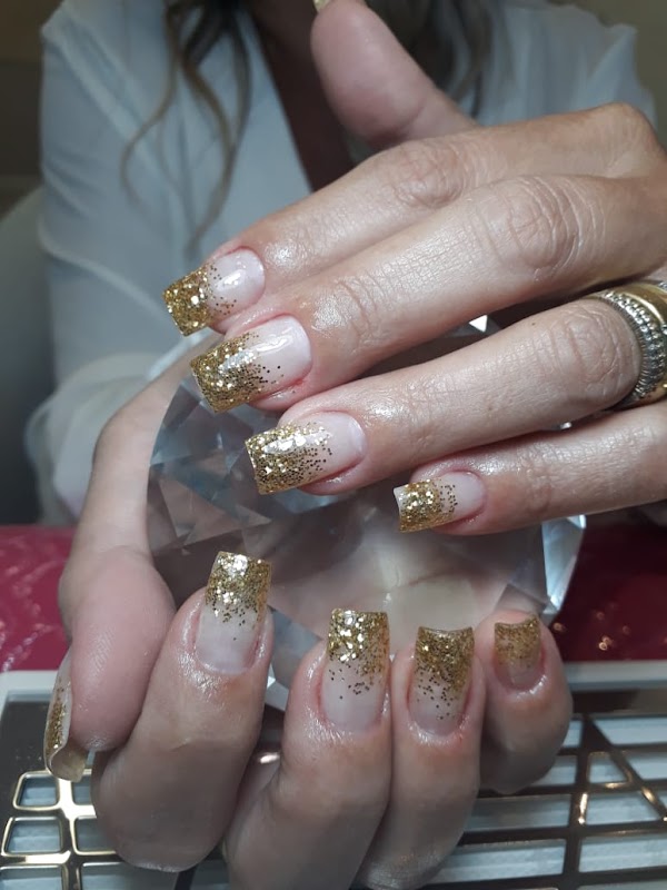 Belíssima Esmalteria Express - geral em Praia da Costa, Vila Velha/ES - Foto 5