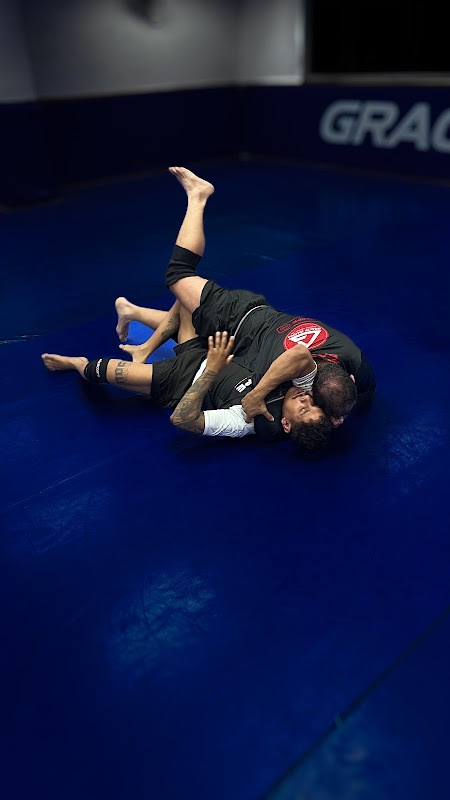 Gracie Barra Praia da Costa - Jiu-Jitsu para Crianças e Adultos em Vila Velha - geral em Praia da Costa, Vila Velha/ES - Foto 5