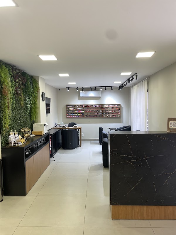 Ingrid Bernardo Studio de Beleza