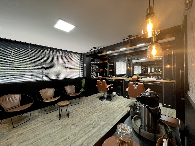 Ivonerio Silva Barbearia - geral em Praia da Costa, Vila Velha/ES - Foto 2