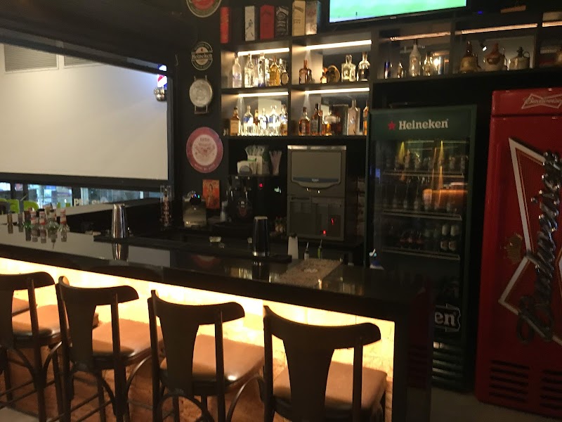 Foto 6 de Mancave Barbearia