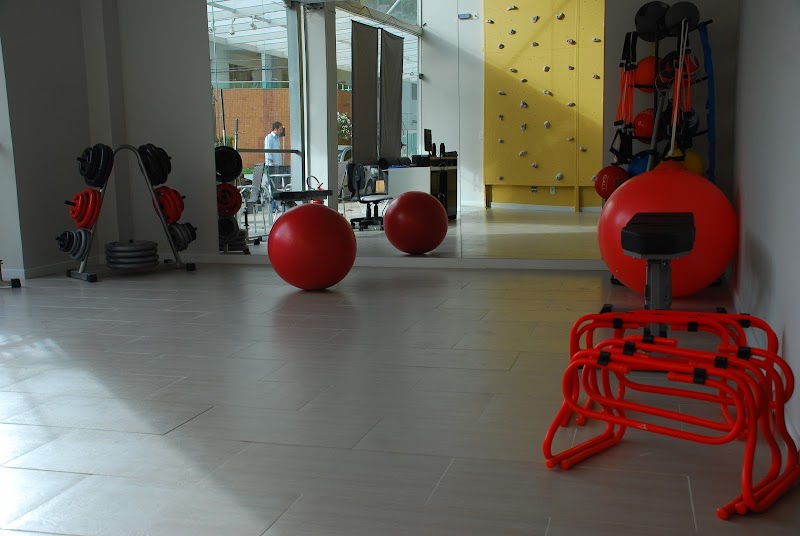 Studio Daian Assad - Treinamento Funcional, Academia e Personal Trainer - Praia da Costa - geral em Praia da Costa, Vila Velha/ES - Foto 2
