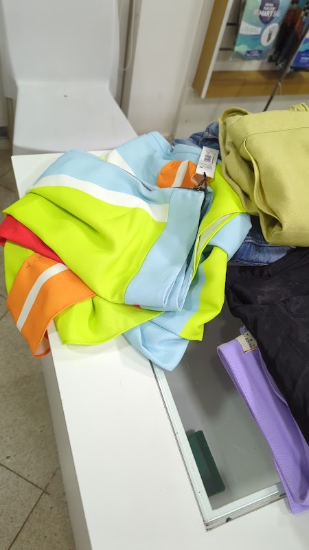 Restaura Jeans Vila Velha - Tingimento, Lavanderia, Costura e Customização, Couro - Lavanderia em Praia da Costa, Vila Velha/ES - Foto 5