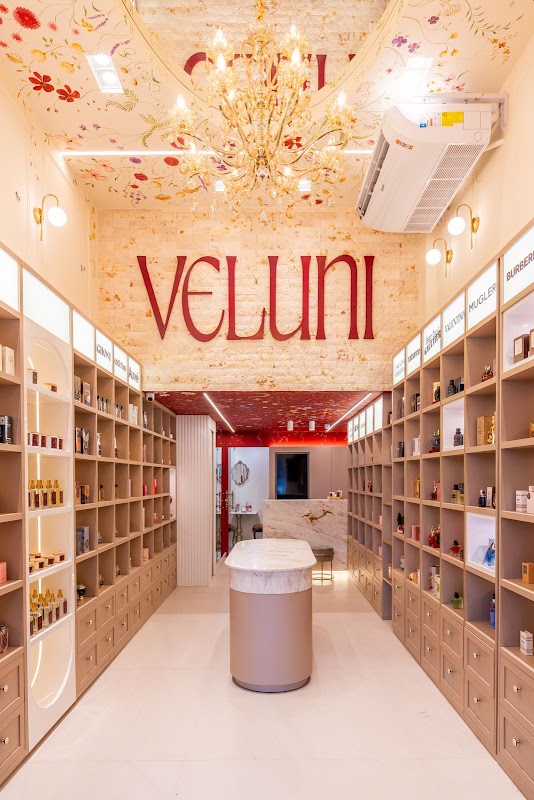 Veluni Perfumaria - Loja de Roupas em Praia da Costa, Vila Velha/ES - Foto 4