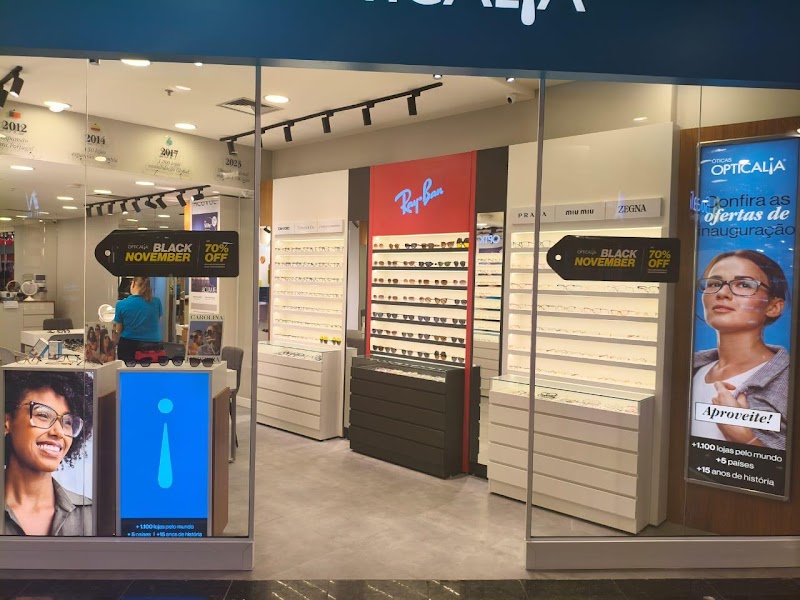 Opticalia - Ótica em Praia da Costa, Vila Velha/ES - Foto 2