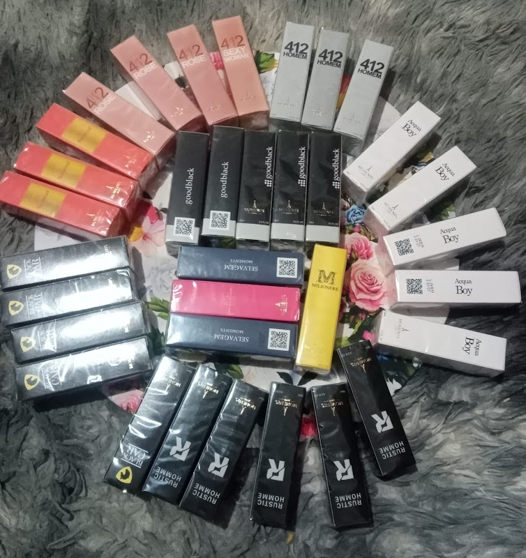 Amor Essencial - Centro de Distribuição Moments Paris - Perfumaria e Cosméticos em Praia da Costa, Vila Velha/ES - Foto 3