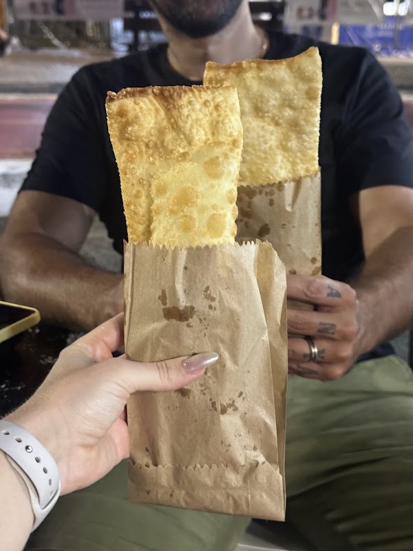 Caldo de Cana e Pastel do Paraíba
