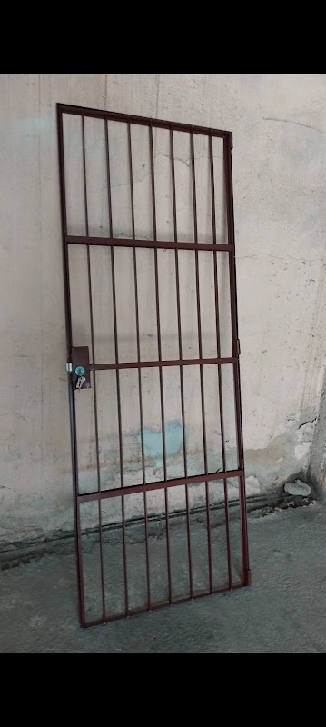 Serralheria Metal - Portas de Aço e Ferro | Bicicletário | Escada de Ferro | Serralharia - Serralheria em Cocal, Vila Velha/ES - Foto 3